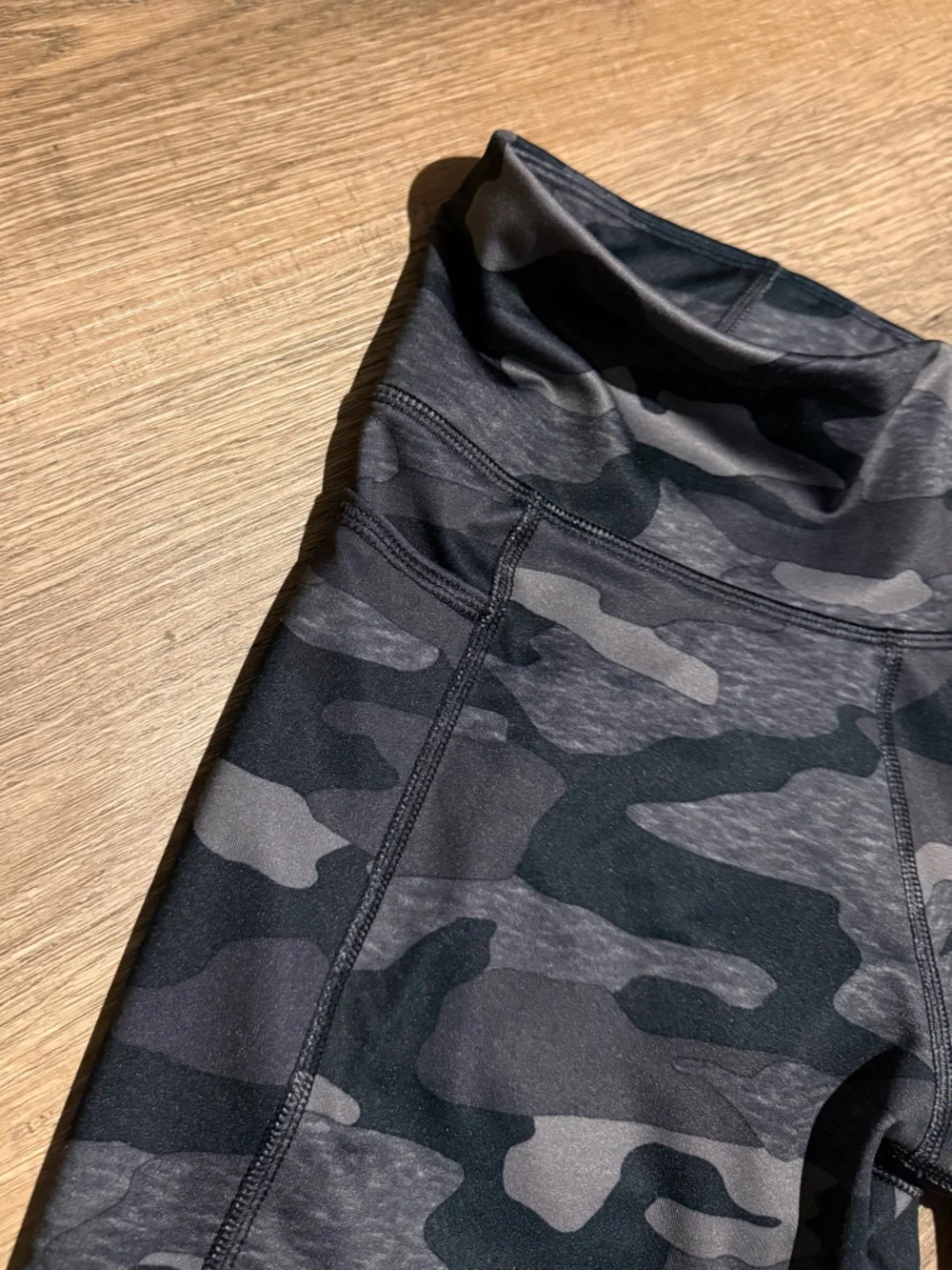 NWOT Old Navy Active Leggings